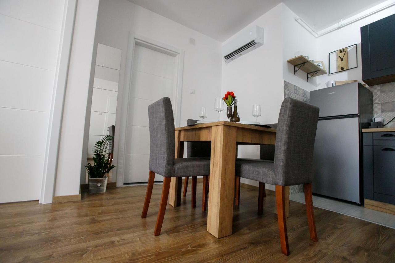 Apartman Paratetis 1 팔릭 외부 사진